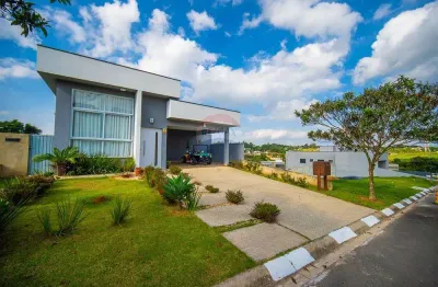 Casa com 2 suítes, quintal amplo em condomínio fechado – vargem grande paulista (sp)