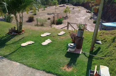 Chácara á venda em jarinu com 2.100m²,piscina,garagem coberta para 5 carros,valor venda 830.000,00.