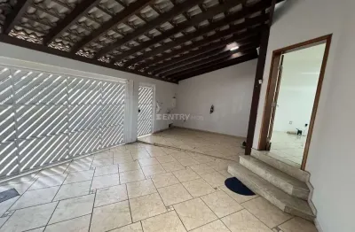 Casa térrea com 2 dormitórios,   1 suíte,  sala de estar e jantar integrada à cozinha, escritório,  2 vagas. jardim itália,  varzea paulista-sp