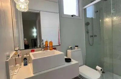 Lindo sobrado em condomínio com lazer na colônia, jundiaí-sp,  com 3 dormitórios,  1 suíte,  rico em planejados,  2 vagas . aceita permuta por apartamento até 400 mil