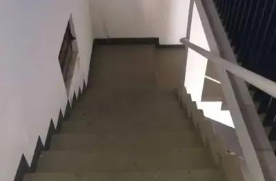 Galpão comercial para locação com 3 salas, 2 banheiros no 2° pavimento, 252m2 at no bairro vila galvão em jundiaí/sp
