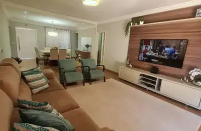 Excelente casa térrea com piscina em condomínio, medeiros, jundiaí-sp