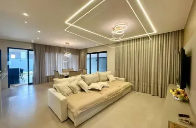 Belíssima casa 3 dormitórios mais escritório sendo 3 suites, vaga para 4 carros, condomínio completo em estrutura e lazer, perto de tudo que você precisa