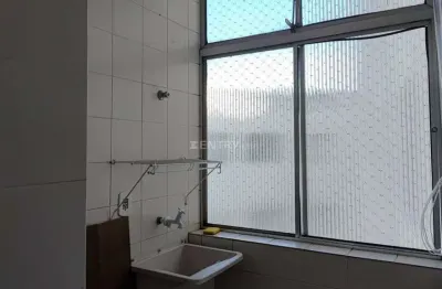 Aluga-se apartamento no anhangabaú,  jundiaí-sp.  2 dormitórios,  sala, cozinha, 2 banheiros,  área de serviço,  1 vaga coberta