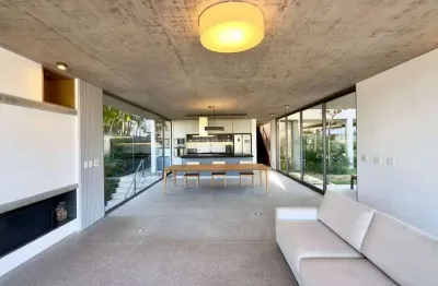 Casa contemporânea com 5 suítes exclusividade, arquitetura internacional e sustentabilidade em um só projeto no portal do paraíso 2