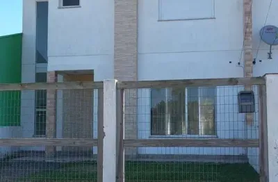 Sobrado 2 dormitorios á venda em tramandaí | bairro zona nova