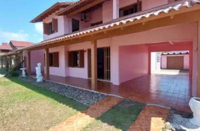 Casa 4 dormitórios à venda no bairro centro com 238 m² de área privativa - 2 vagas de garagem
