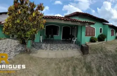 Casa 3 dormitórios à venda no bairro centro com 270 m² de área privativa