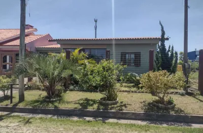 Casa 2 dormitórios à venda no bairro zona nova com 98 m² de área privativa - 1 vaga de garagem