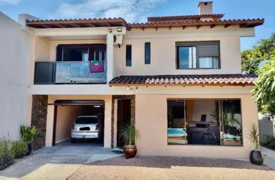 Casa 4 dormitórios à venda no bairro centro com 180 m² de área privativa - 2 vagas de garagem