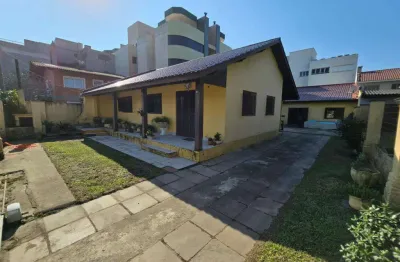 Casa 4 dormitórios à venda no bairro centro com 194 m² de área privativa