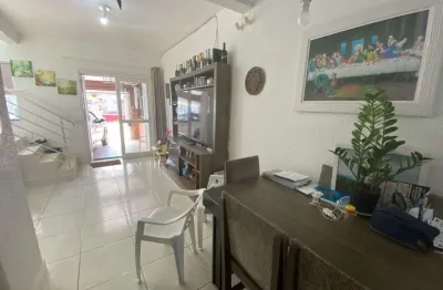 Sobrado/ duplex 2 dormitórios à venda no bairro zona nova com 66 m² de área privativa