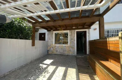 Sobrado/ duplex 2 dormitórios à venda no bairro centro com 80 m² de área privativa - 2 vagas de garagem