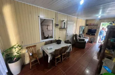 Casa 2 dormitórios à venda no bairro centro com 110 m² de área privativa