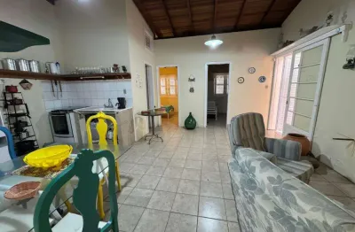Casa 3 dormitórios à venda no bairro centro com 84 m² de área privativa