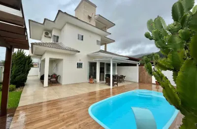 Casa com 3 quartos à venda na ivete monteiro texeira, 51, fazenda da armação, governador celso ramos por r$ 1.999.000