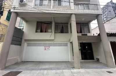 Apartamento com 3 quartos para alugar na rua tiradentes, 43, centro, florianópolis por r$ 2.500