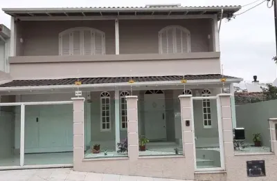 Casa com 4 quartos à venda na são jorge, 252, floresta, são josé por r$ 1.650.000
