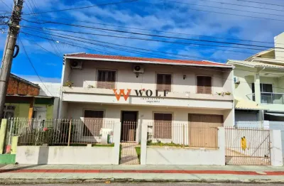 Casa com 4 quartos à venda na rua antônio mattos areas, 584, estreito, florianópolis por r$ 1.600.000