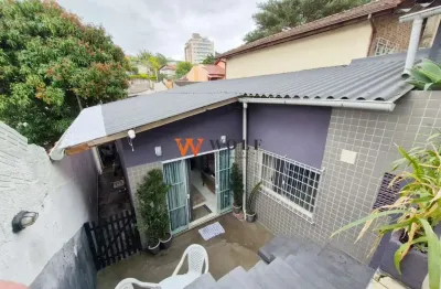 Casa com 2 quartos à venda na rua celso capella, 79, estreito, florianópolis por r$ 390.000