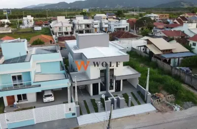 Casa com 2 quartos à venda na rua pedro fernandes, 870, carianos, florianópolis por r$ 1.050.000