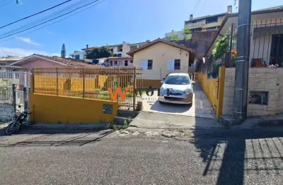 Casa com 3 quartos à venda na servidão josé dutra, 233, coqueiros, florianópolis por r$ 1.490.000