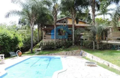 Exclusividade e sofisticação: casa de alto padrão na granja viana