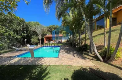 Casa térrea privativa c/ natureza, gourmet, piscina, linda vista!