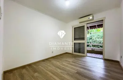 Casa em condomínio fechado com 3 quartos à venda na avenida juca batista, cavalhada, porto alegre por r$ 399.000