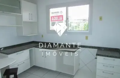 Casa em condomínio fechado com 3 quartos à venda na avenida cai, cristal, porto alegre por r$ 639.000