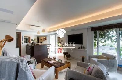 Casa com 4 quartos à venda na rua curupaiti, cristal, porto alegre por r$ 2.659.000