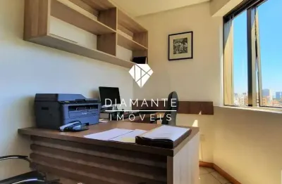 Sala comercial à venda na avenida loureiro da silva, cidade baixa, porto alegre por r$ 210.000