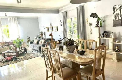 Casa com 3 dormitórios à venda, 290 m² por R$ 1.690.000,00 - New Ville - Santana de Parnaíba/SP