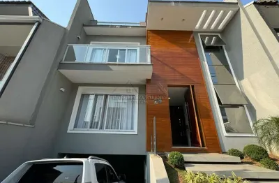 Casa com 3 quartos à venda na rua frederico stella, 400, cachoeira, curitiba por r$ 1.289.900