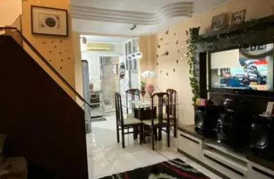 Casa com 2 quartos à venda na rua lenita rosa chella, 101, cidade industrial, curitiba, 68 m2 por r$ 392.200