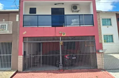 Casa com 4 quartos à venda na rua antônio rechetelo, 169, fazendinha, curitiba, 140 m2 por r$ 650.000