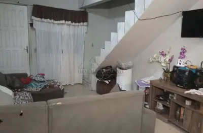 Casa com 2 quartos à venda na rua miguel matkoski, 36, parolin, curitiba, 70 m2 por r$ 180.000