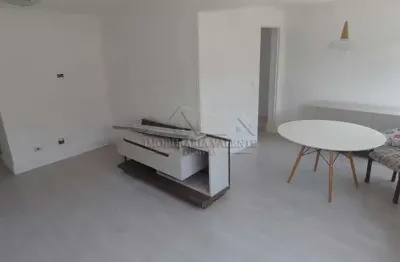 Apartamento com 2 quartos para alugar na rua almir nelson de almeida, campo comprido, curitiba por r$ 2.300