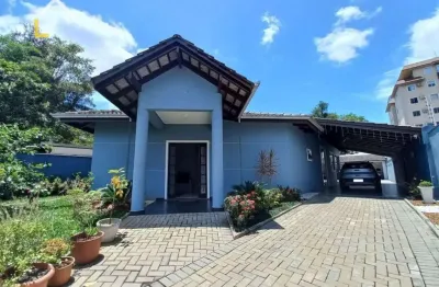 Casa com 3 dormitórios à venda, 257 m² por r$ 1.250.000,00 - bucarein - joinville/sc