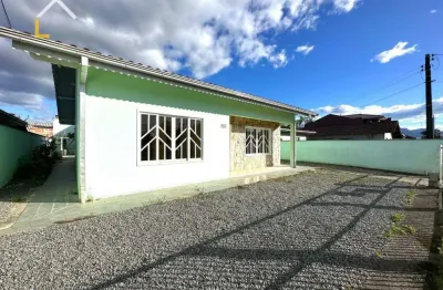 Casa à venda na vila nova em joinville, por 611 mil