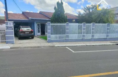 Casa com 3 quartos à venda no Iririú, Joinville 