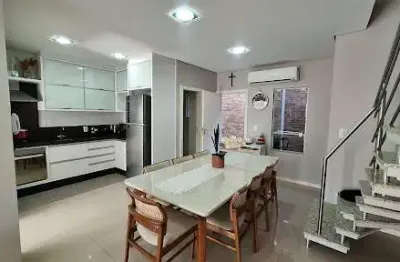 Sobrado com 3 dormitórios à venda, 124 m² por r$ 650.000,00 - guanabara - joinville/sc
