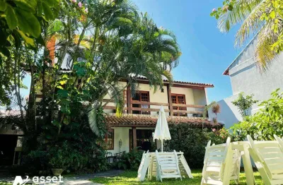 Asset imóveis vende excelente casa com 5 quartos (1suíte), 470m², por r$ 3.600.000 - camboinhas - niterói/rj