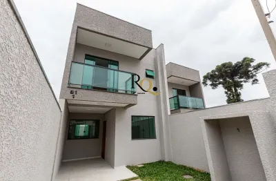 Sobrado novo á venda frente para rua  bairro uberaba 2  quartos  e 2 suítes e varanda