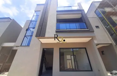 Novo e exclusivo! sobrado tríplex no capão raso c/ 3 suítes e terraço gourmet infra para ar condicionado