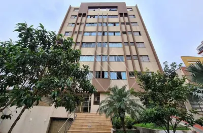 Conforto e conveniência em apartamento com 2 quartos na área médica