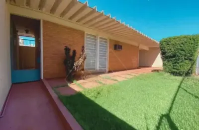 Casa comercial 3 quartos (1 suíte) 2 vagas 180m2 região central de londrina