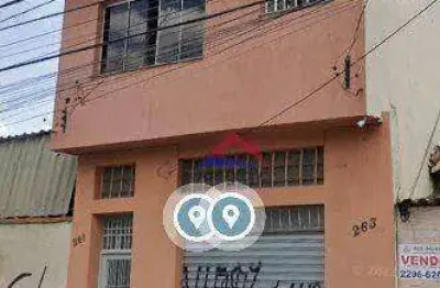 Casa inteira: salão no terreo + casa de 3 dormitórios no piso superior