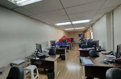 Casa para uso comercial - 4,75 x 30 = 143 m² de terreno - 284 m² construido - estrutura para construir mais um andar -