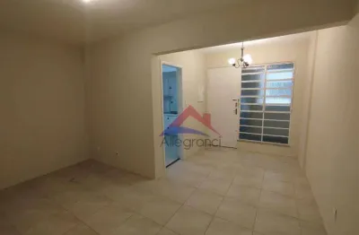 More no centro de são paulo em apartamento todo reformado com  de 1 quarto e 1 vaga de garagem coberta